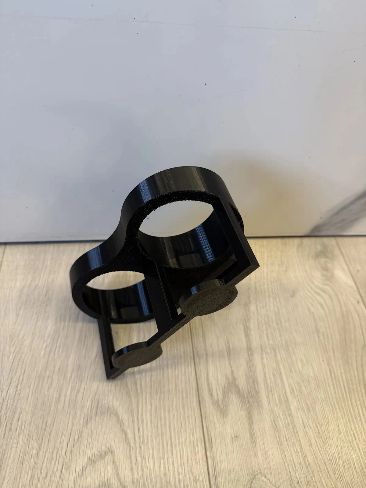 Cup holder kompatibilan sa Alfa Romeo 147 – za naslon