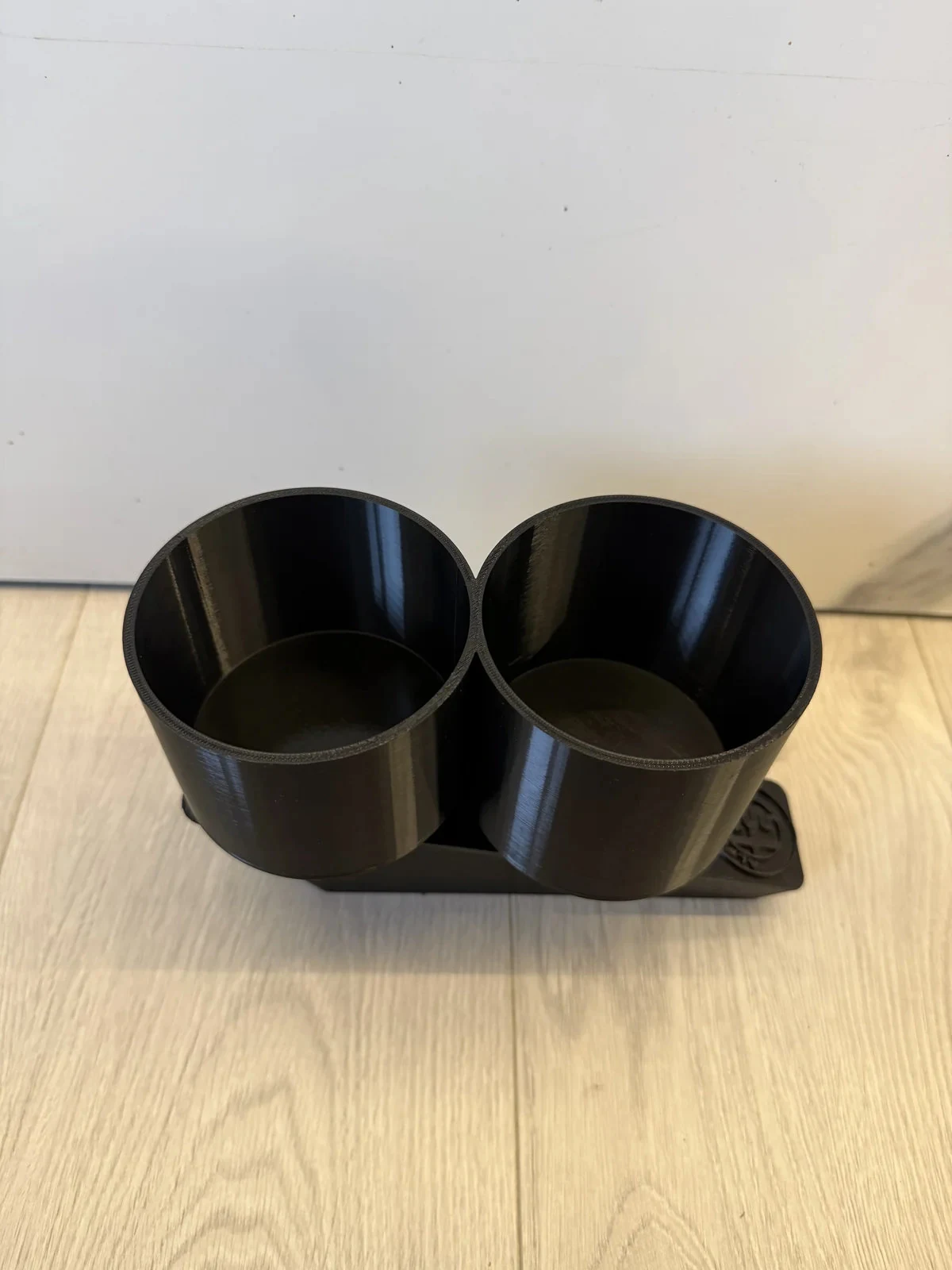 Cup holder kompatibilan sa Alfa Romeo 156