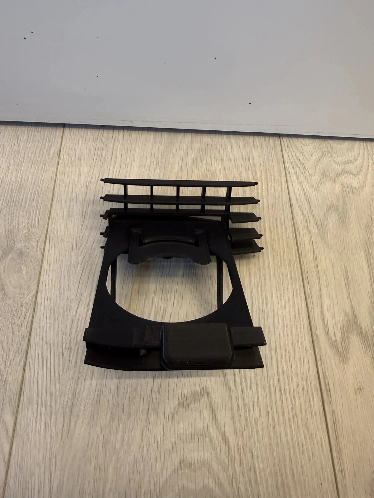 Cup holder kompatibilan sa BMW E60 – ventilacija - fotografija 2