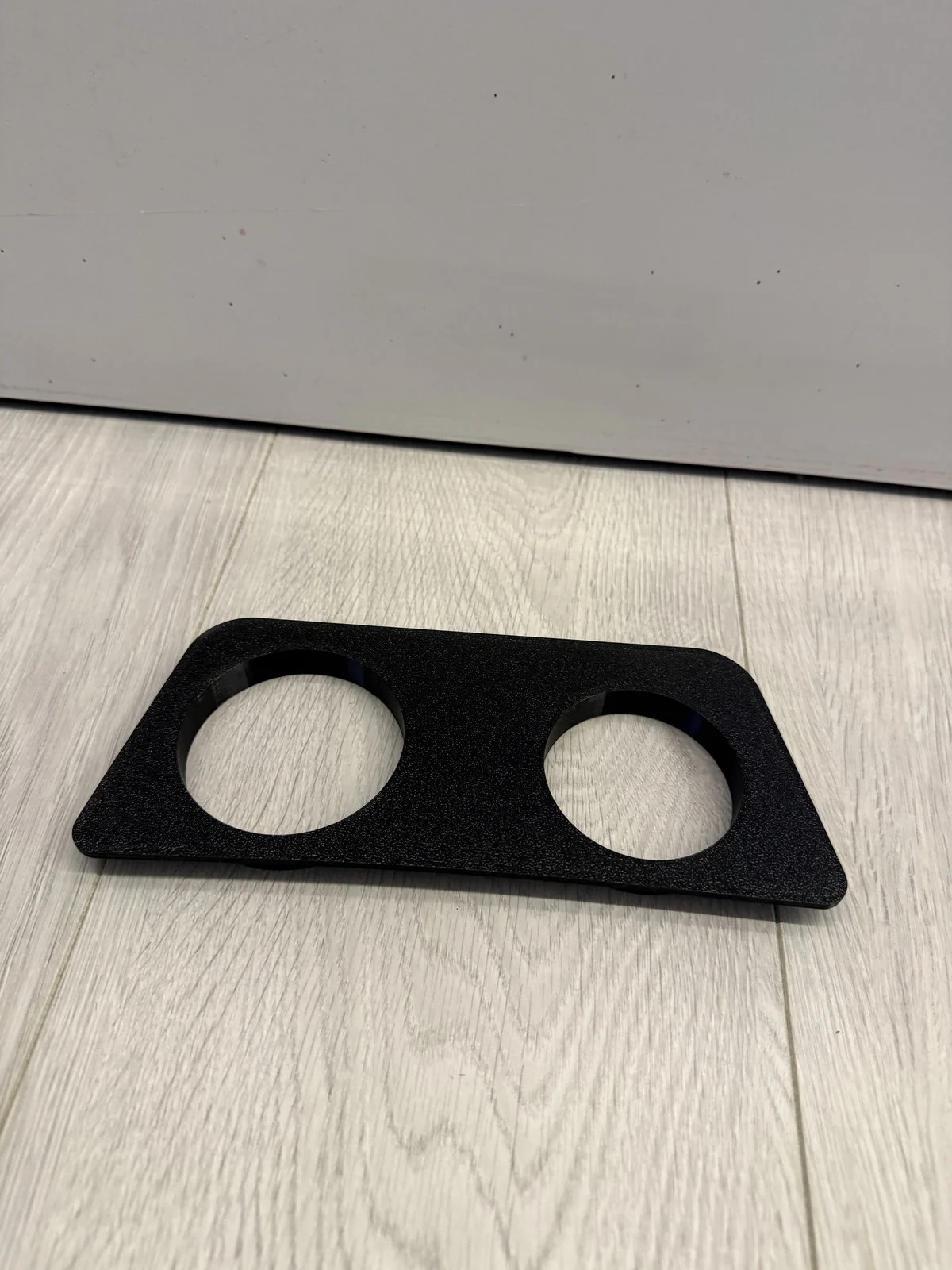 Cup holder kompatibilan sa BMW E87 – umetak za pepeljaru - fotografija 2